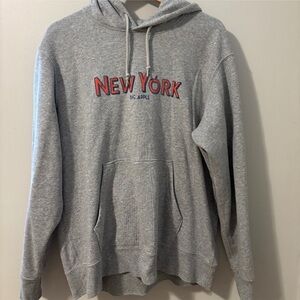 Uniqlo New York Big Apple Men’s Hoodie